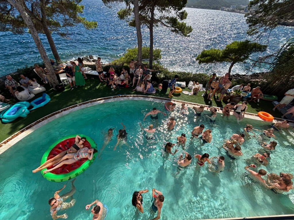 WhatsApp Image 2025-10-14 at 12.11.02 (2)